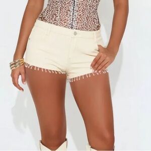Stylish Cream Women's Shorts with Beaded Hem